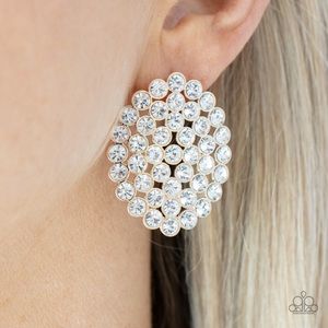 ❤️Drama School Dropout Earrings